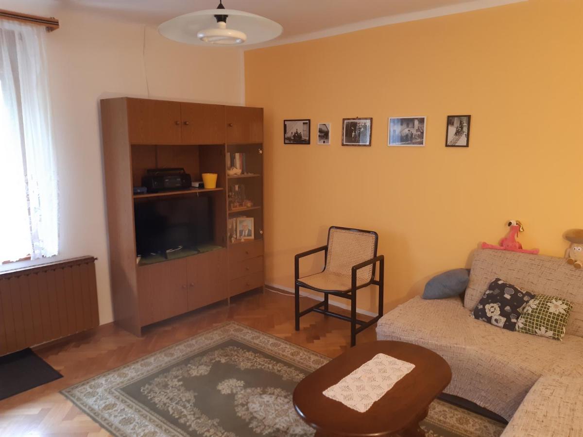 Вилла Peaceful Old House Бовец Экстерьер фото